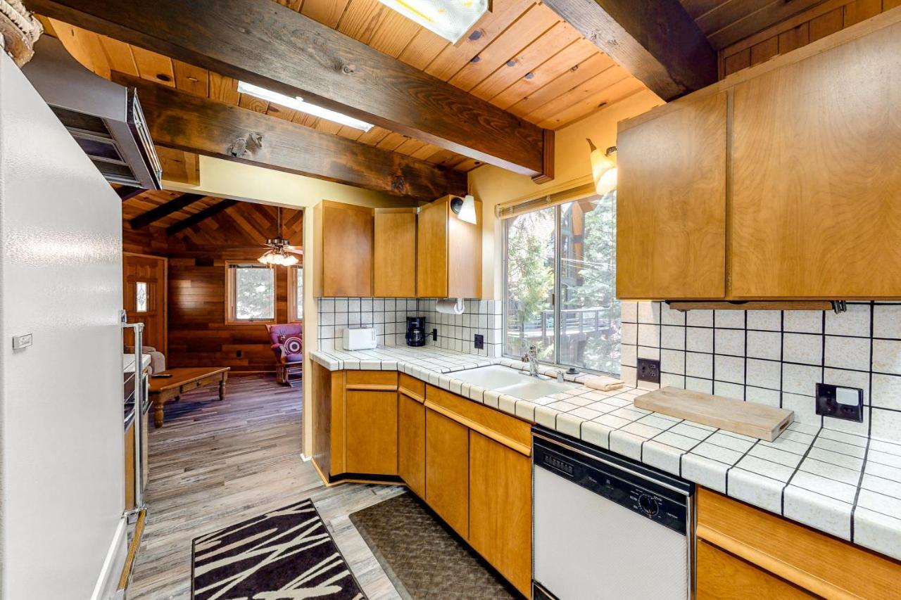 Retro Cabin Lake Arrowhead Exterior foto